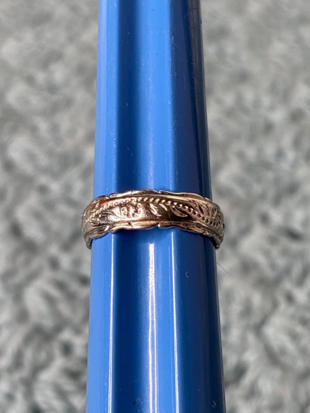 Silvertone Floral Scroll Patterned Ring Size 9.5 Some Metal Wear - Picture 6 of 7